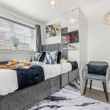 City Centre House, Parking With Ev, Free Wifi, Netflix Coventry Dış mekan fotoğraf