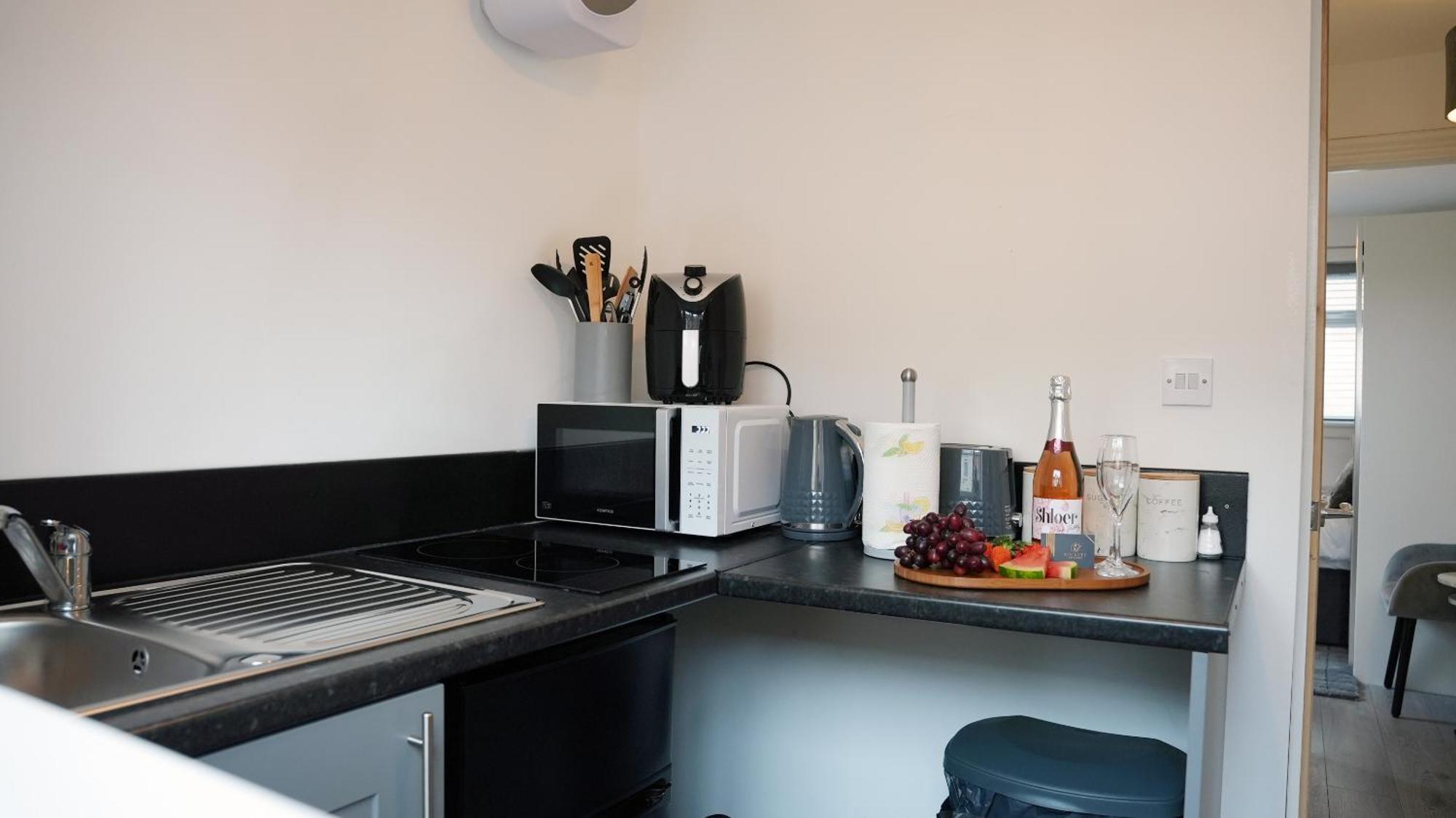 City Centre House, Parking With Ev, Free Wifi, Netflix Coventry Dış mekan fotoğraf