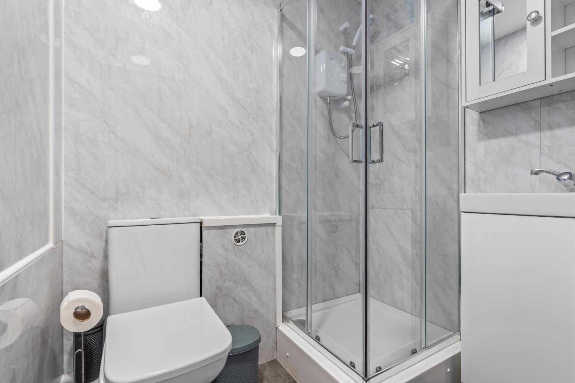 City Centre House, Parking With Ev, Free Wifi, Netflix Coventry Dış mekan fotoğraf