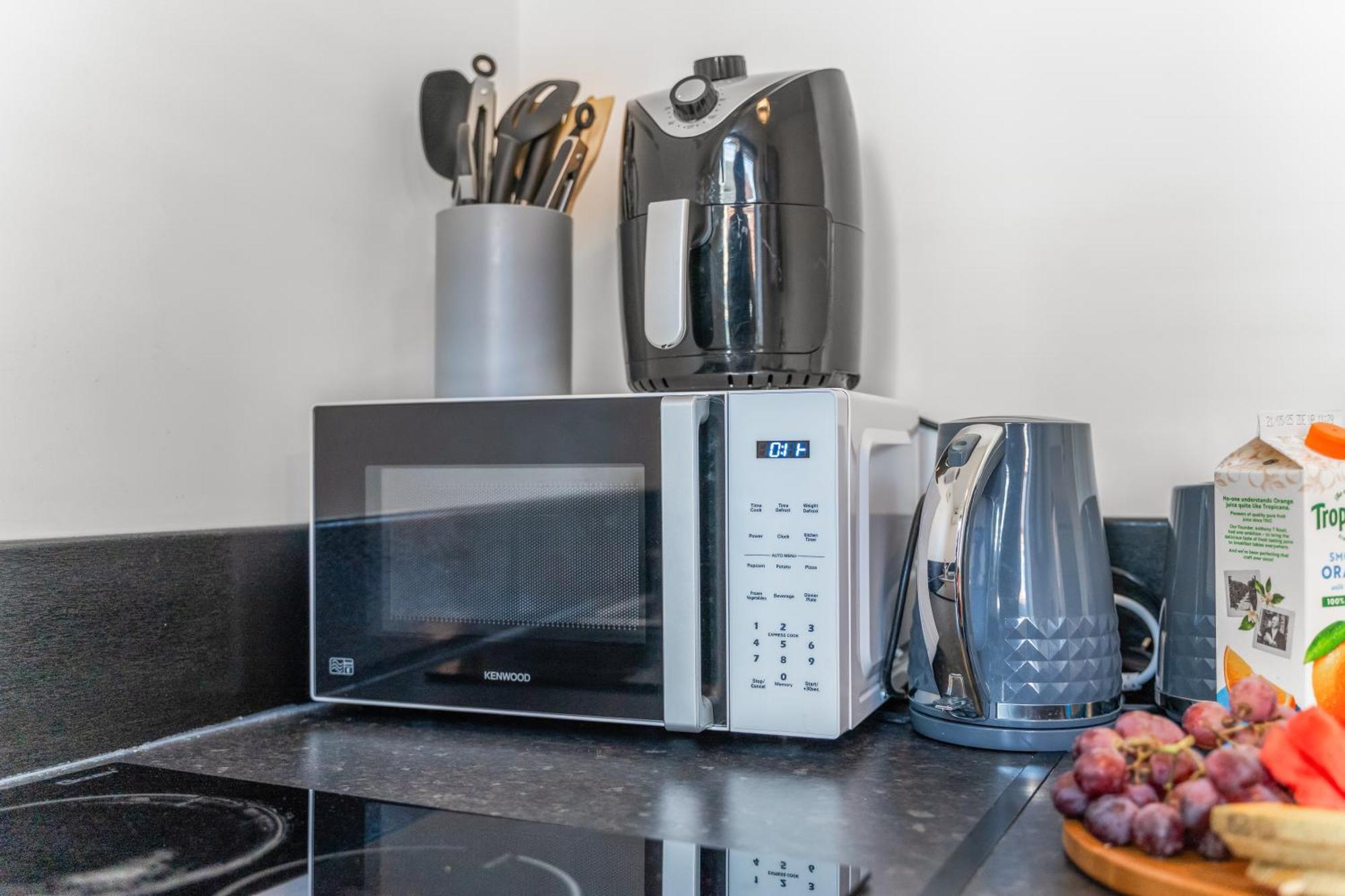 City Centre House, Parking With Ev, Free Wifi, Netflix Coventry Dış mekan fotoğraf